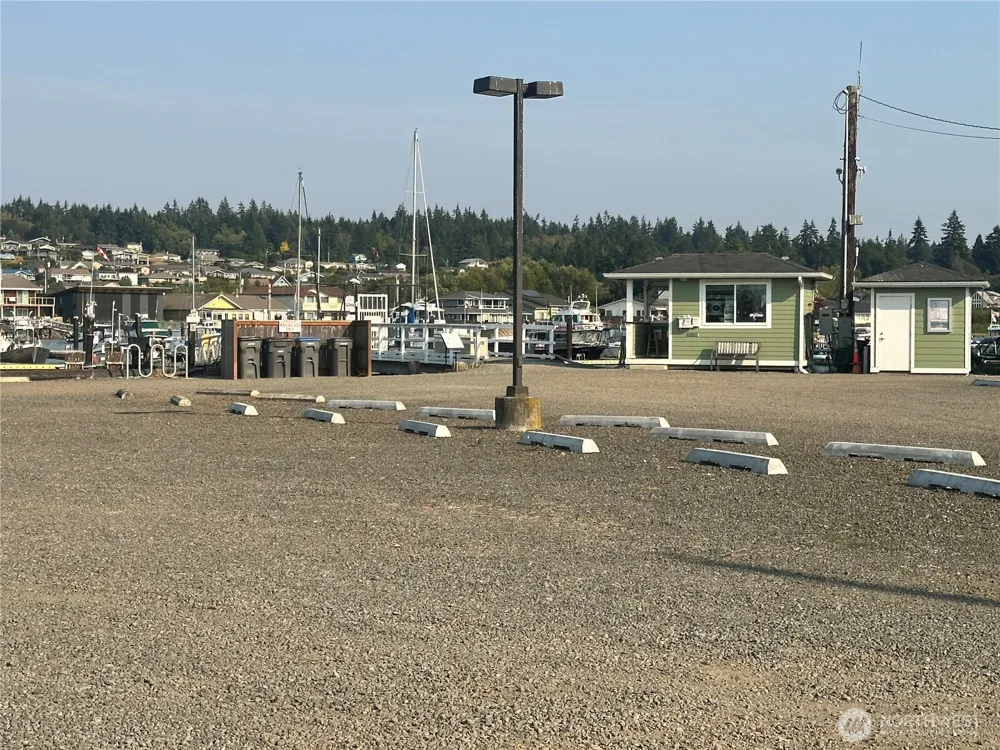 38063 Fawn Road NE Hansville, WA 98340