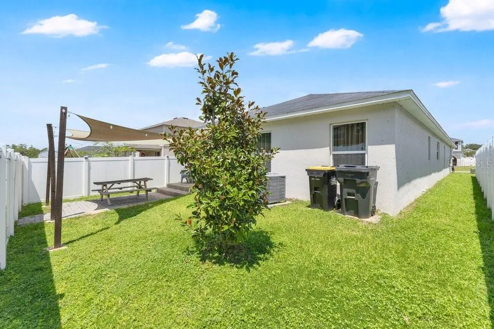 1084 PAPAYA CIRCLE Davenport, FL 33897