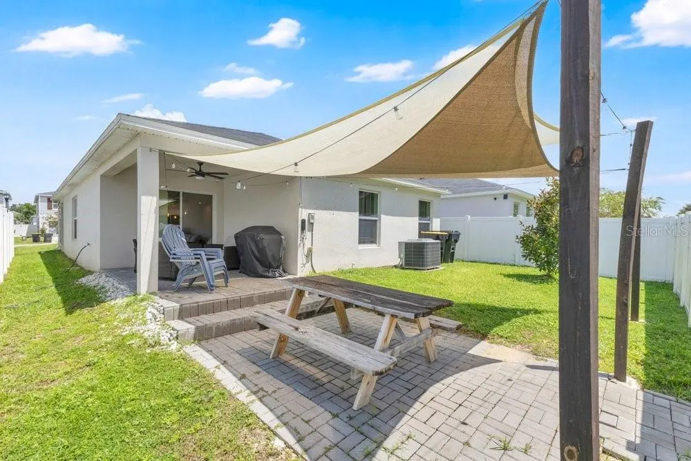 1084 PAPAYA CIRCLE Davenport, FL 33897