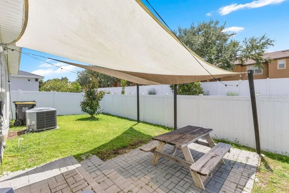 1084 PAPAYA CIRCLE Davenport, FL 33897