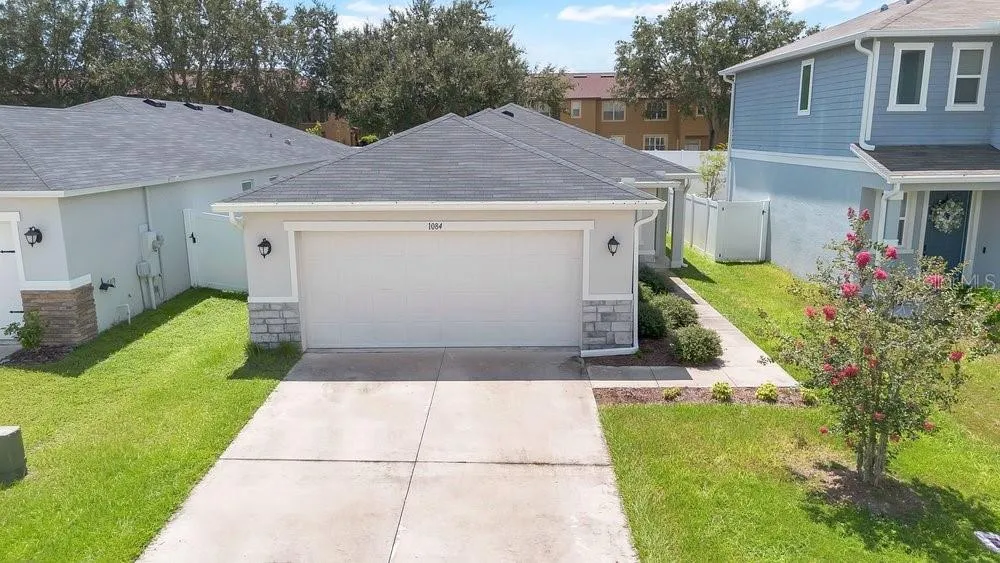 1084 PAPAYA CIRCLE Davenport, FL 33897