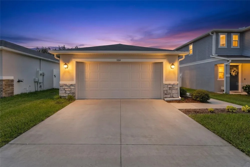 1084 PAPAYA CIRCLE Davenport, FL 33897