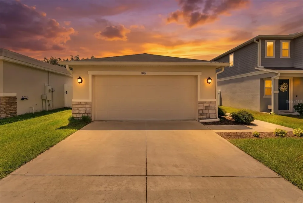 1084 PAPAYA CIRCLE Davenport, FL 33897