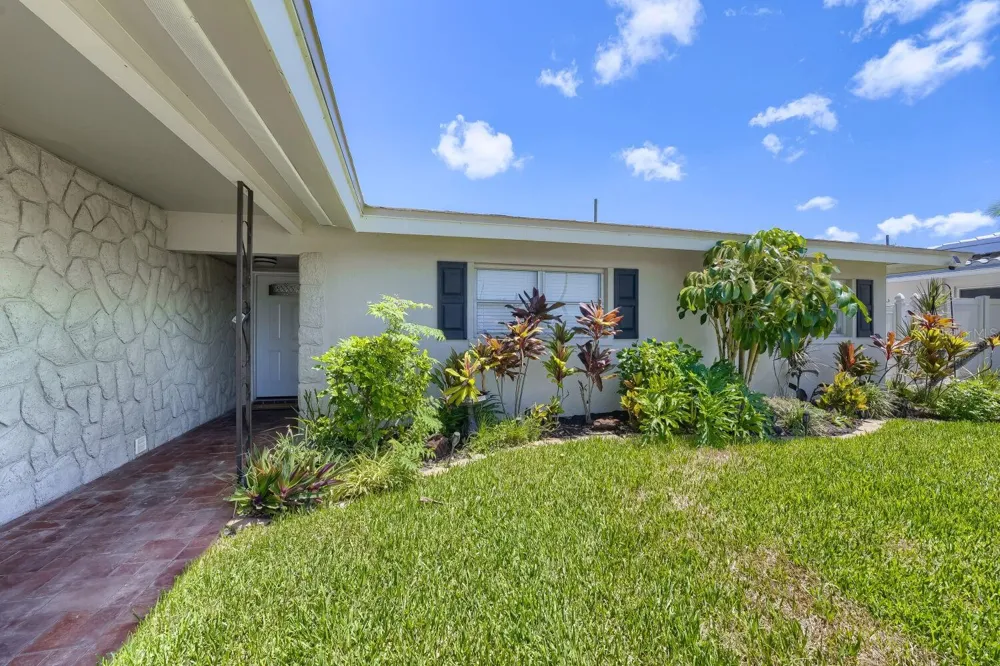 13931 DOMINICA DRIVE Seminole, FL 33776