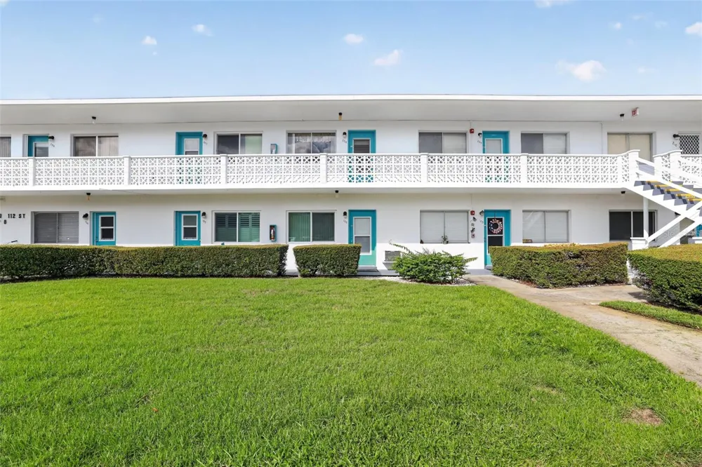8320 112TH STREET #208 Seminole, FL 33772