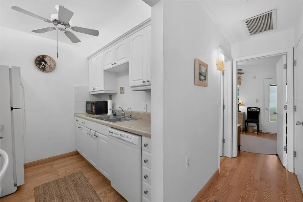 8320 112TH STREET #208 Seminole, FL 33772