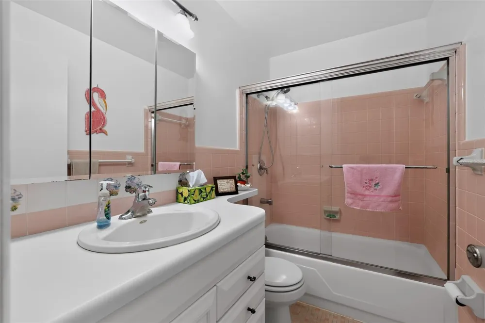 8320 112TH STREET #208 Seminole, FL 33772