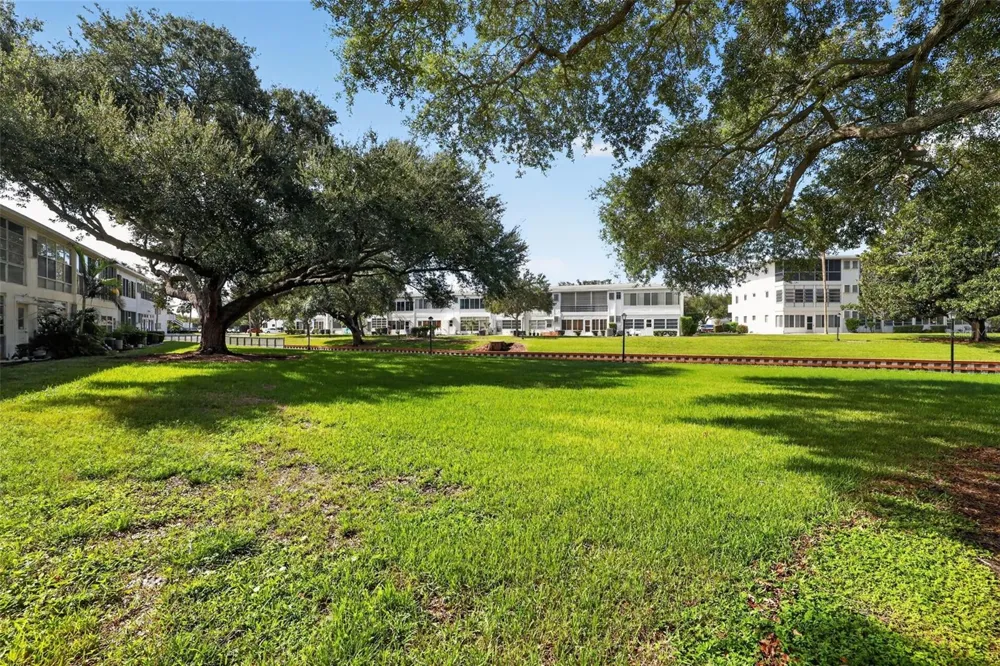 8320 112TH STREET #208 Seminole, FL 33772