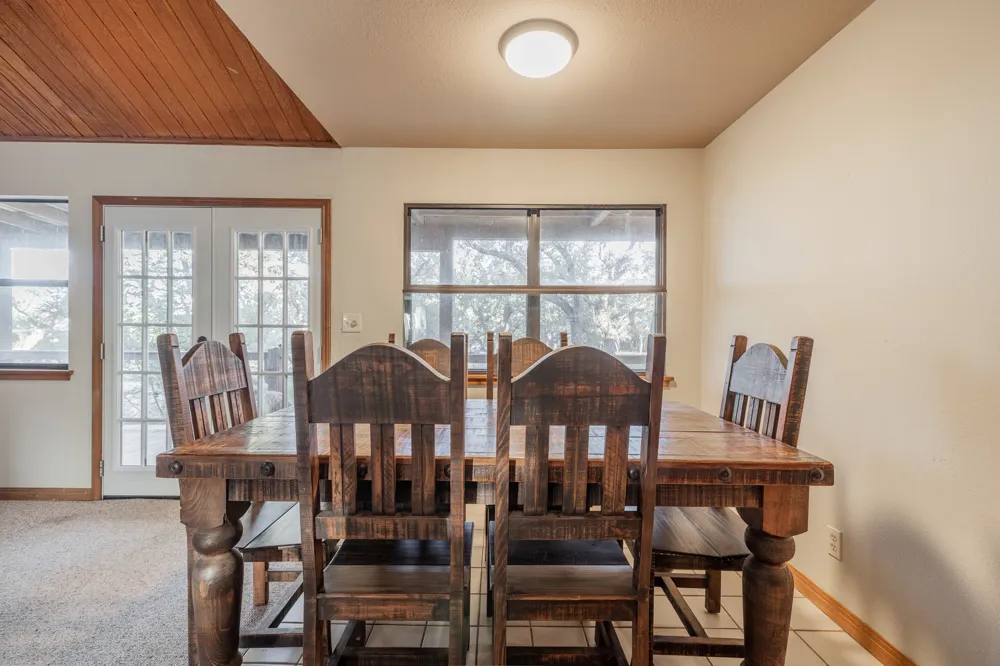 140 Mountain Loop Drive Johnson City, TX 78636
