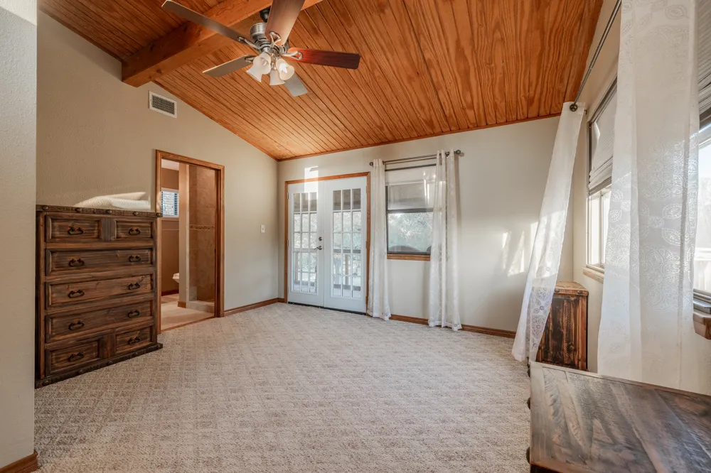 140 Mountain Loop Drive Johnson City, TX 78636