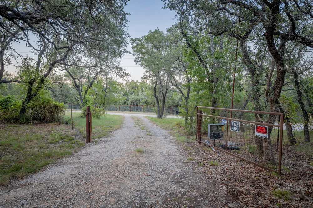 140 Mountain Loop Drive Johnson City, TX 78636