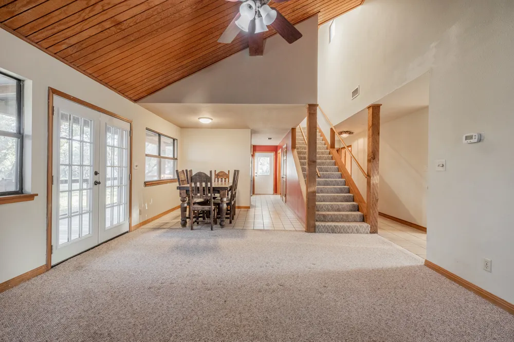 140 Mountain Loop Drive Johnson City, TX 78636