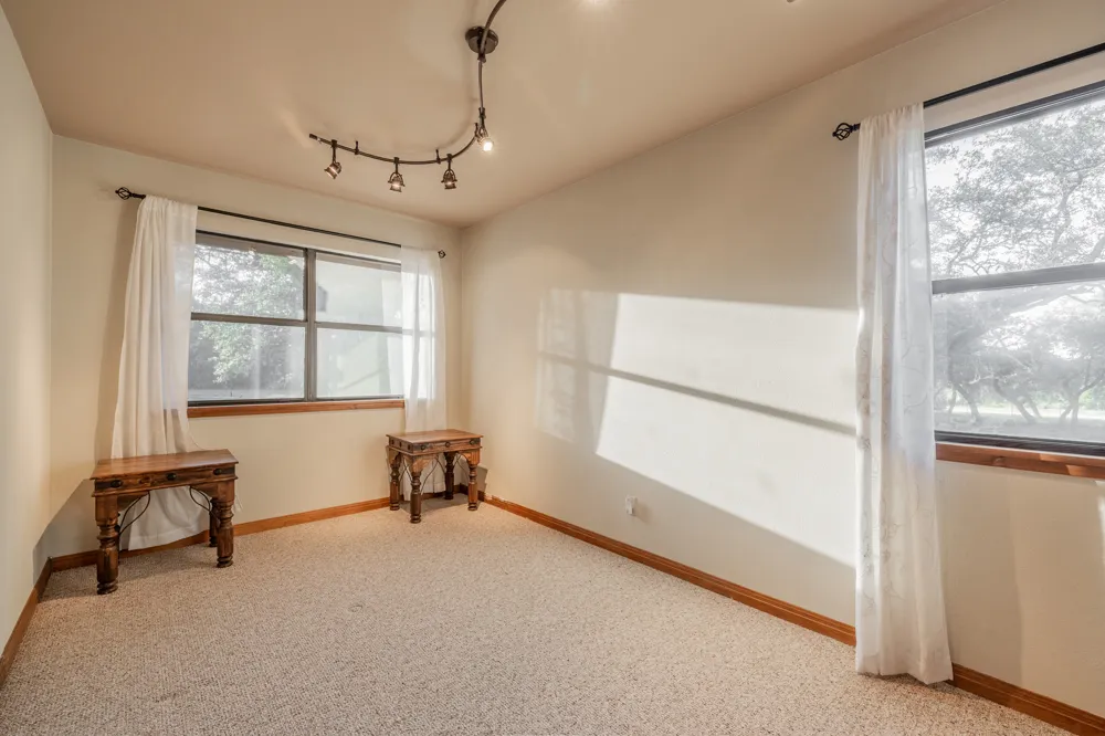 140 Mountain Loop Drive Johnson City, TX 78636