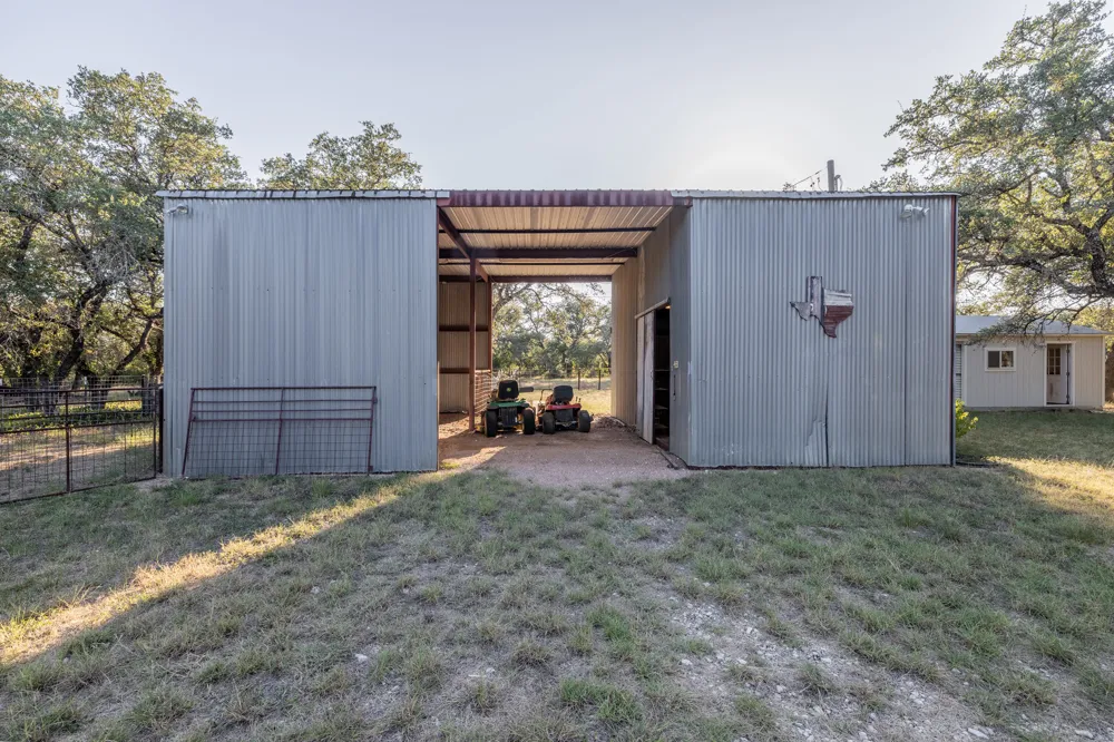 140 Mountain Loop Drive Johnson City, TX 78636