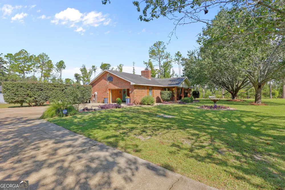 142 Sunfish RD Alma, GA 31510