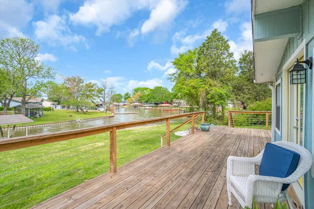 230 Shady Shores Drive Mabank, TX 75156