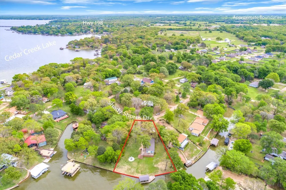 230 Shady Shores Drive Mabank, TX 75156