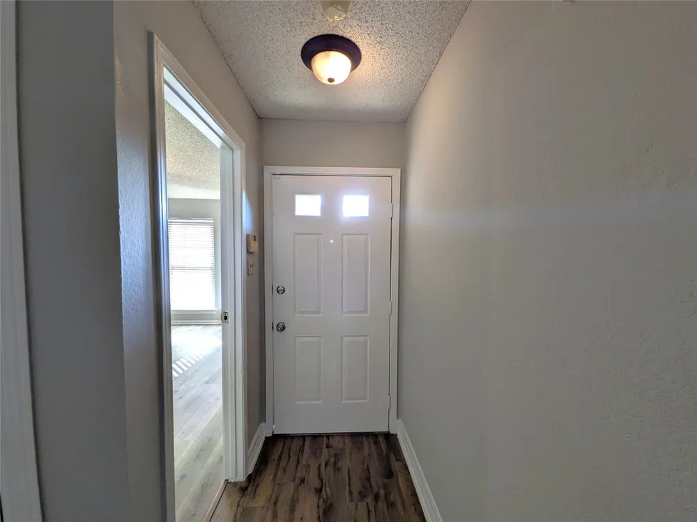 323 Teakwood Lane Lewisville, TX 75067