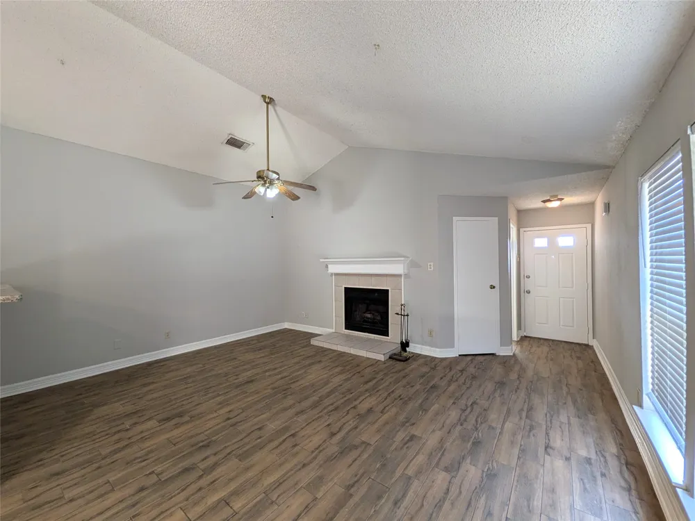 323 Teakwood Lane Lewisville, TX 75067