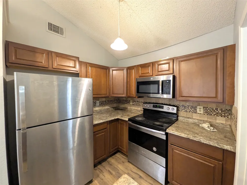 323 Teakwood Lane Lewisville, TX 75067