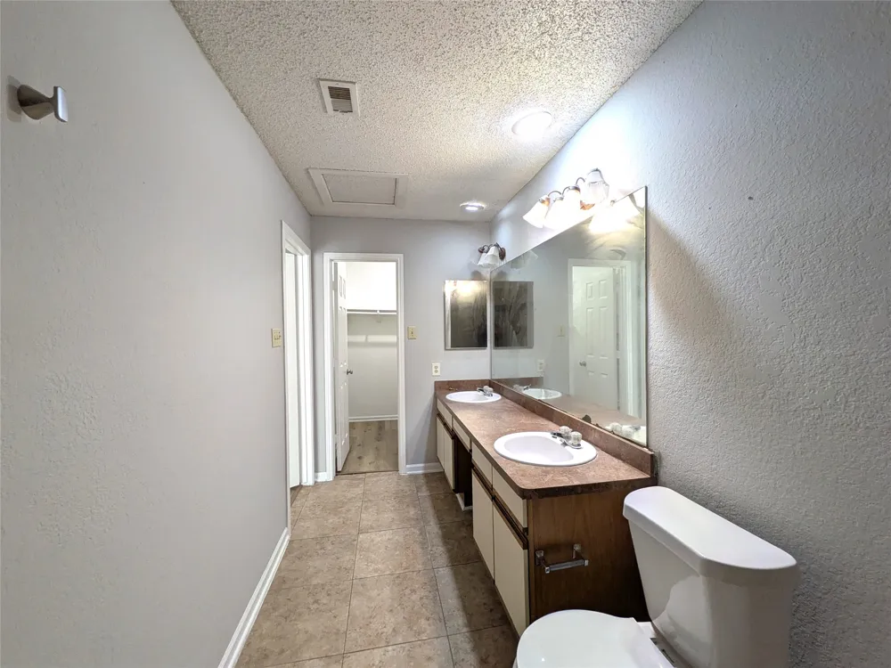 323 Teakwood Lane Lewisville, TX 75067