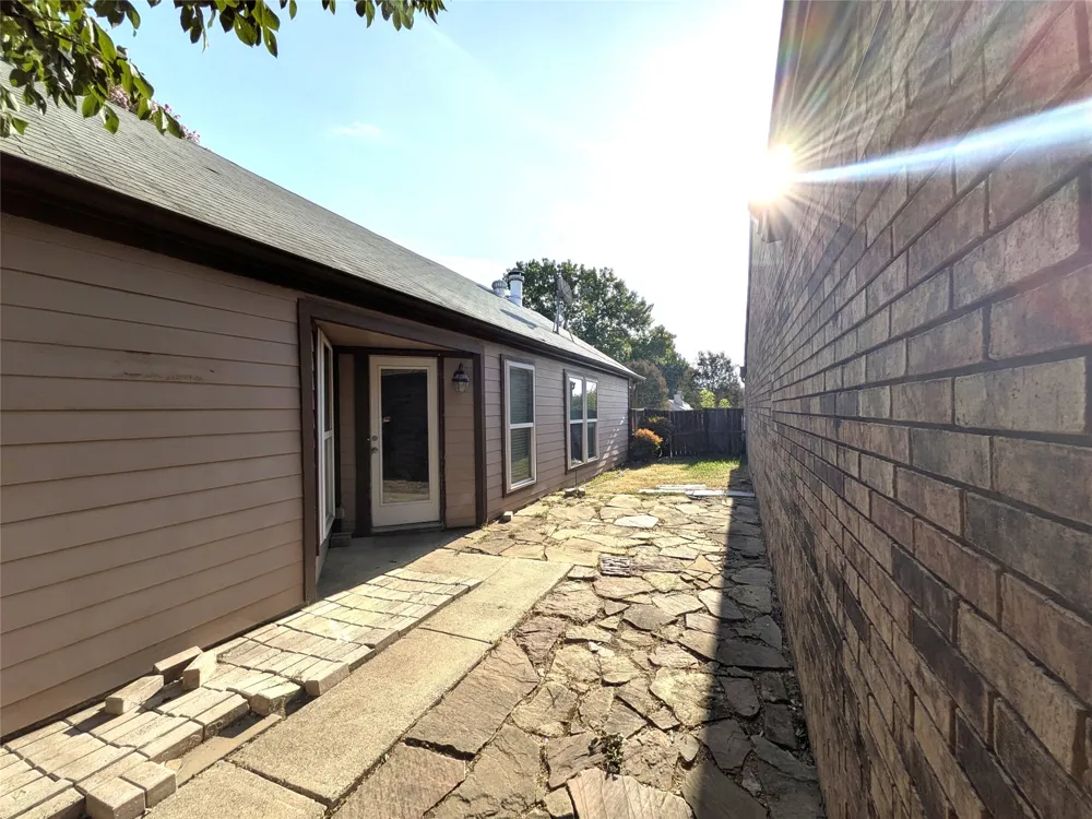 323 Teakwood Lane Lewisville, TX 75067