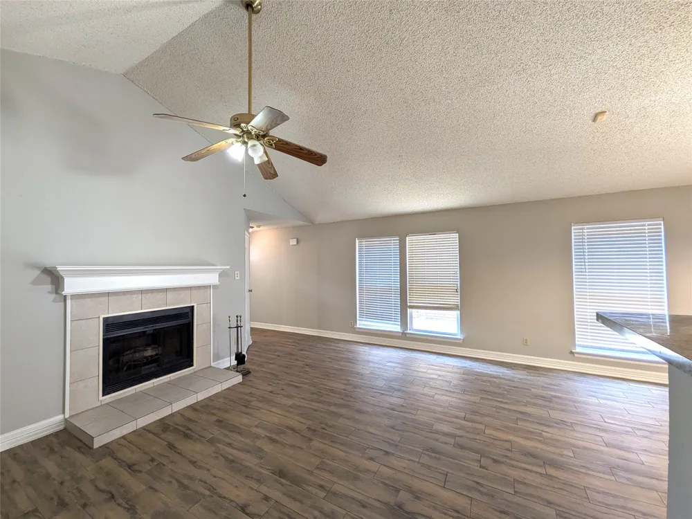 323 Teakwood Lane Lewisville, TX 75067