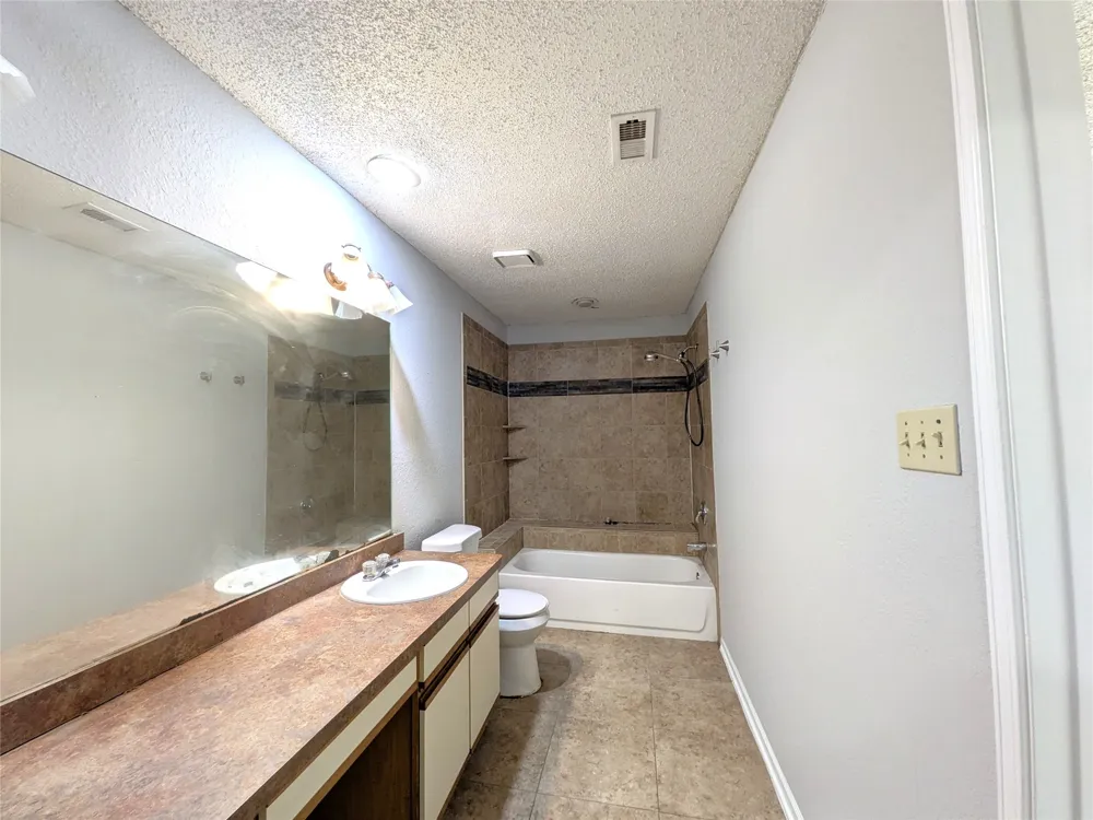 323 Teakwood Lane Lewisville, TX 75067