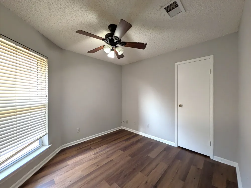 323 Teakwood Lane Lewisville, TX 75067