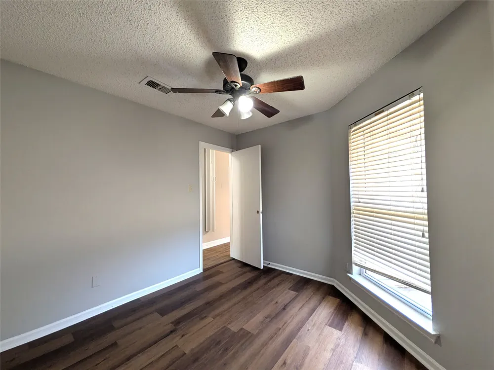 323 Teakwood Lane Lewisville, TX 75067