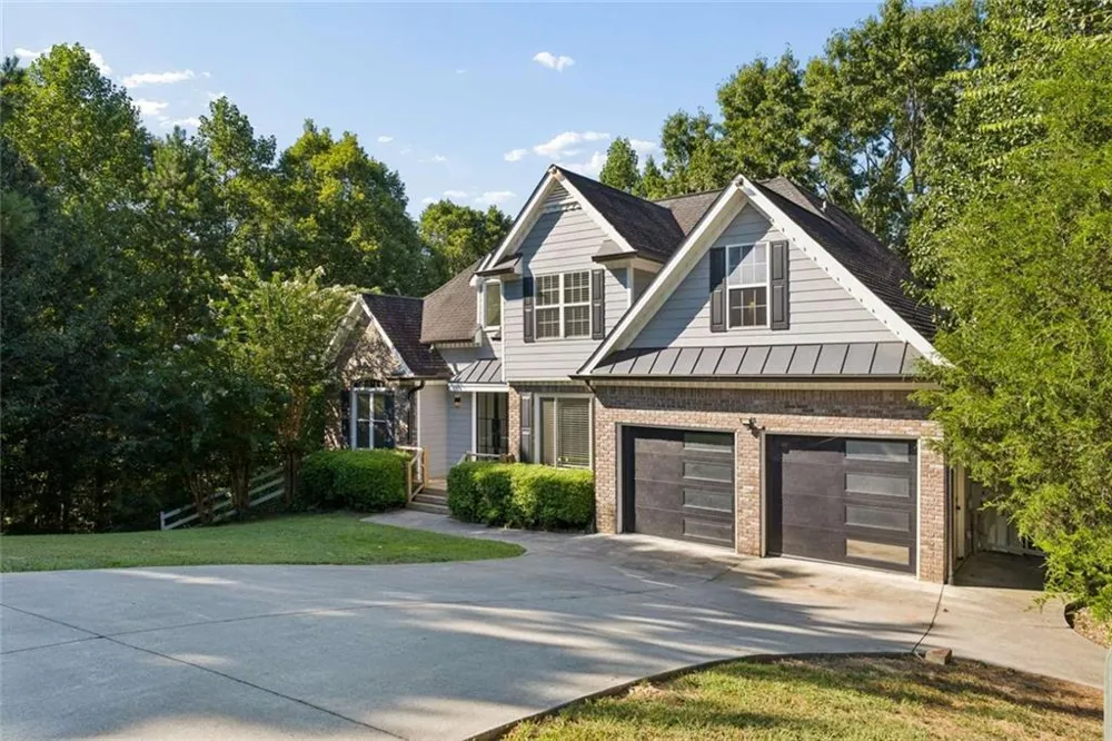 61 Stone Crest Court Rockmart, GA 30153