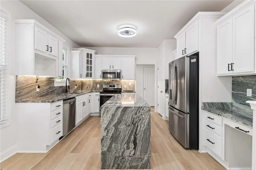 61 Stone Crest Court Rockmart, GA 30153