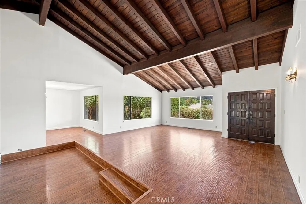 1075 Calle Las Trancas Thousand Oaks, CA 91360