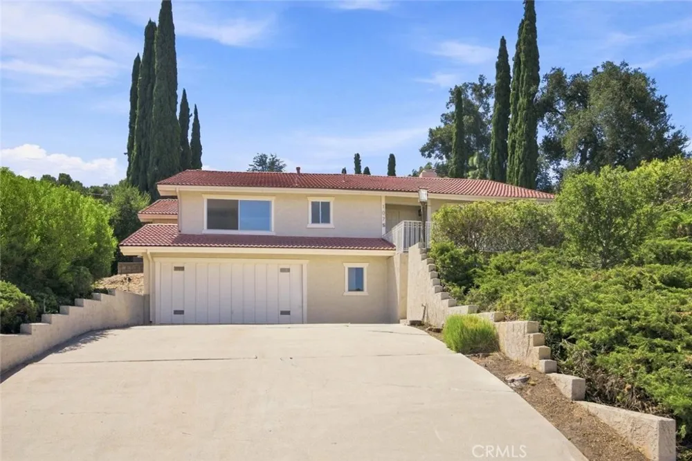 1075 Calle Las Trancas Thousand Oaks, CA 91360