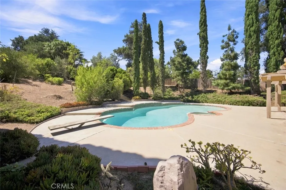 1075 Calle Las Trancas Thousand Oaks, CA 91360