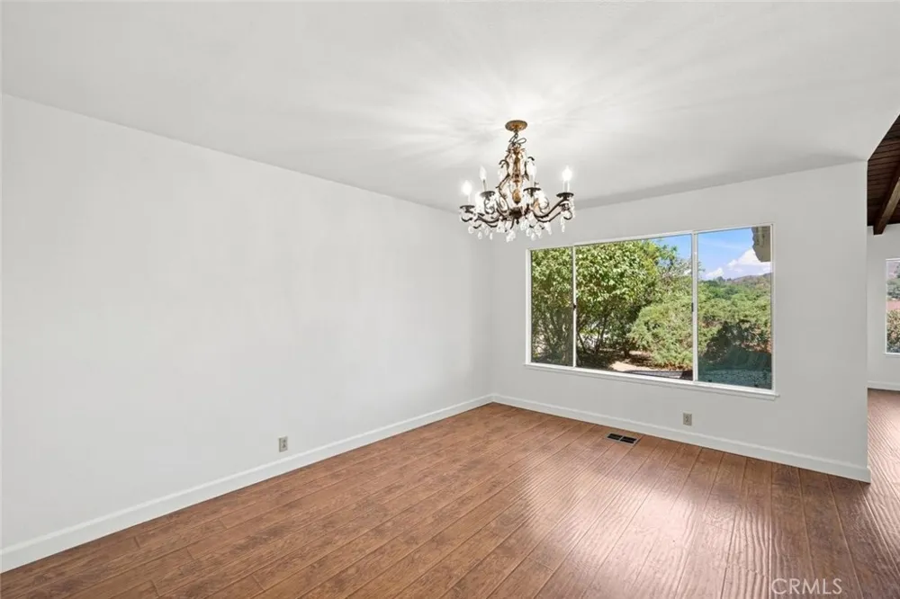 1075 Calle Las Trancas Thousand Oaks, CA 91360