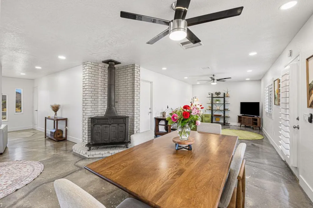 6829 Palisade Way Yucca Valley, CA 92284