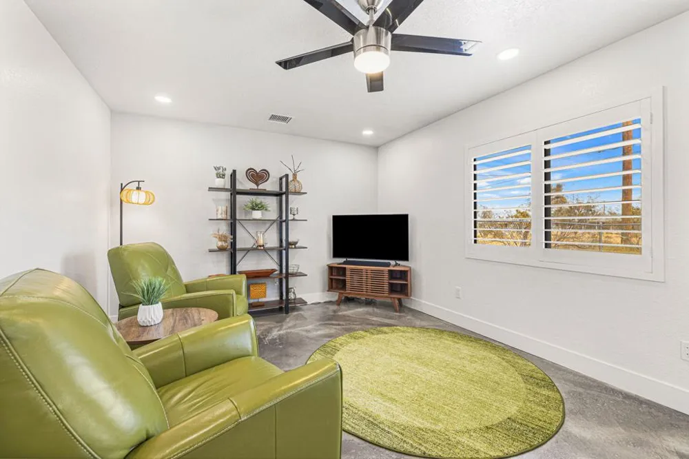 6829 Palisade Way Yucca Valley, CA 92284