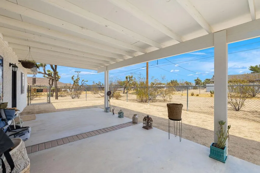 6829 Palisade Way Yucca Valley, CA 92284