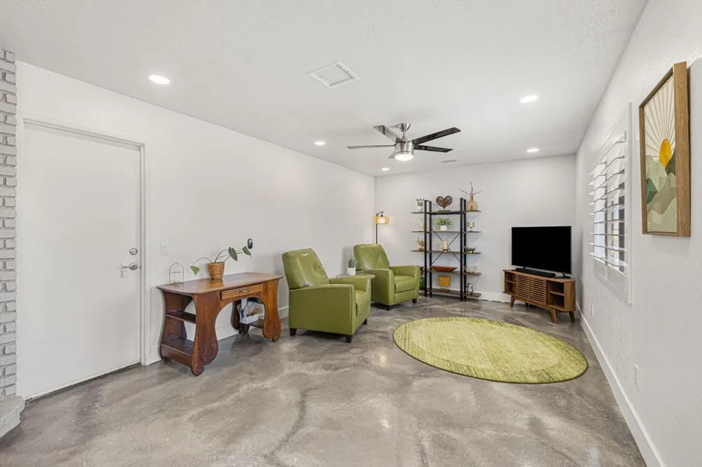 6829 Palisade Way Yucca Valley, CA 92284
