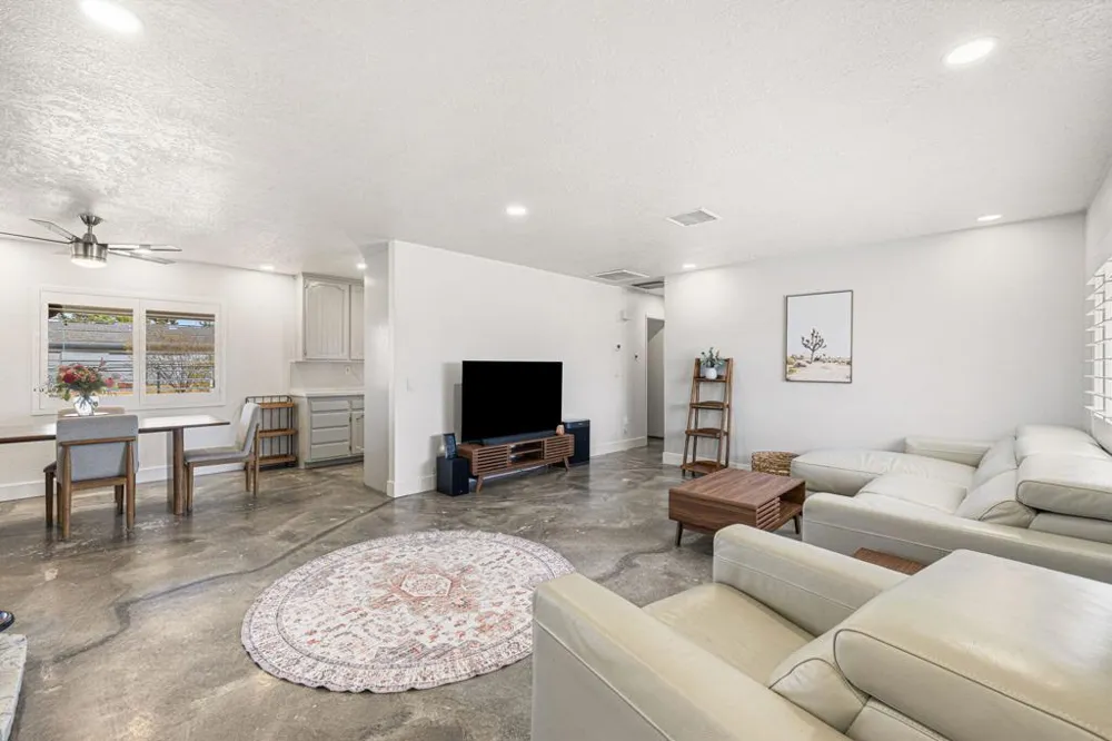 6829 Palisade Way Yucca Valley, CA 92284