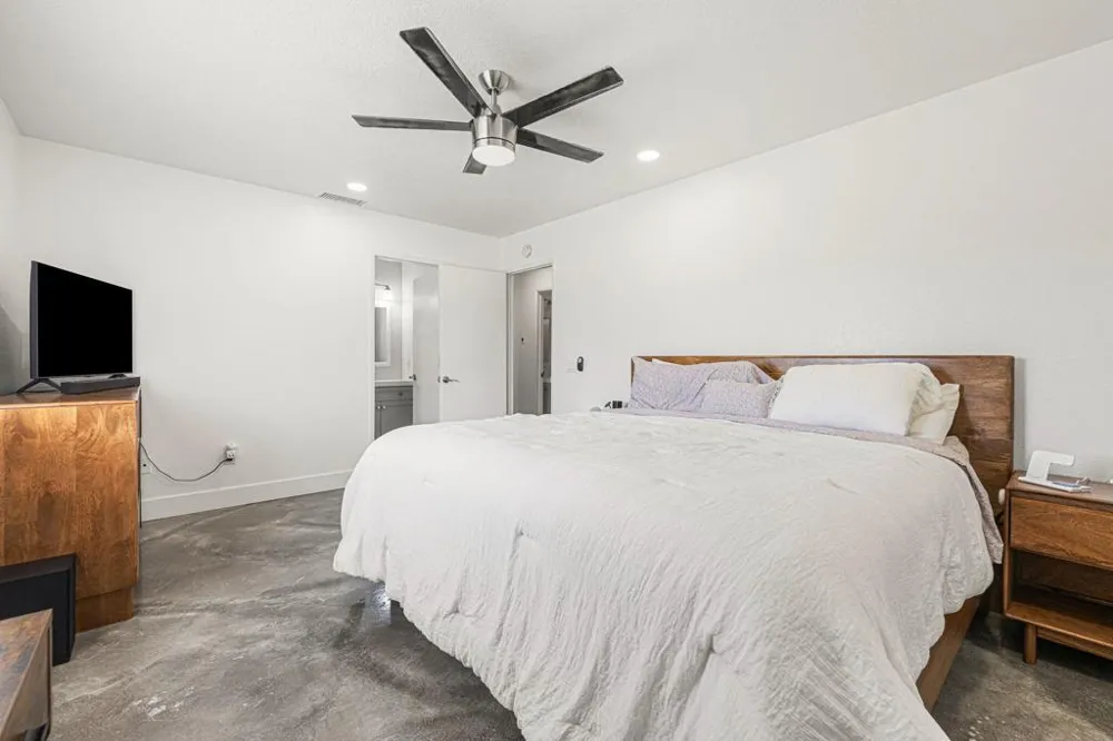 6829 Palisade Way Yucca Valley, CA 92284