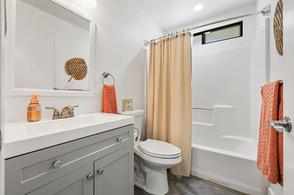 6829 Palisade Way Yucca Valley, CA 92284