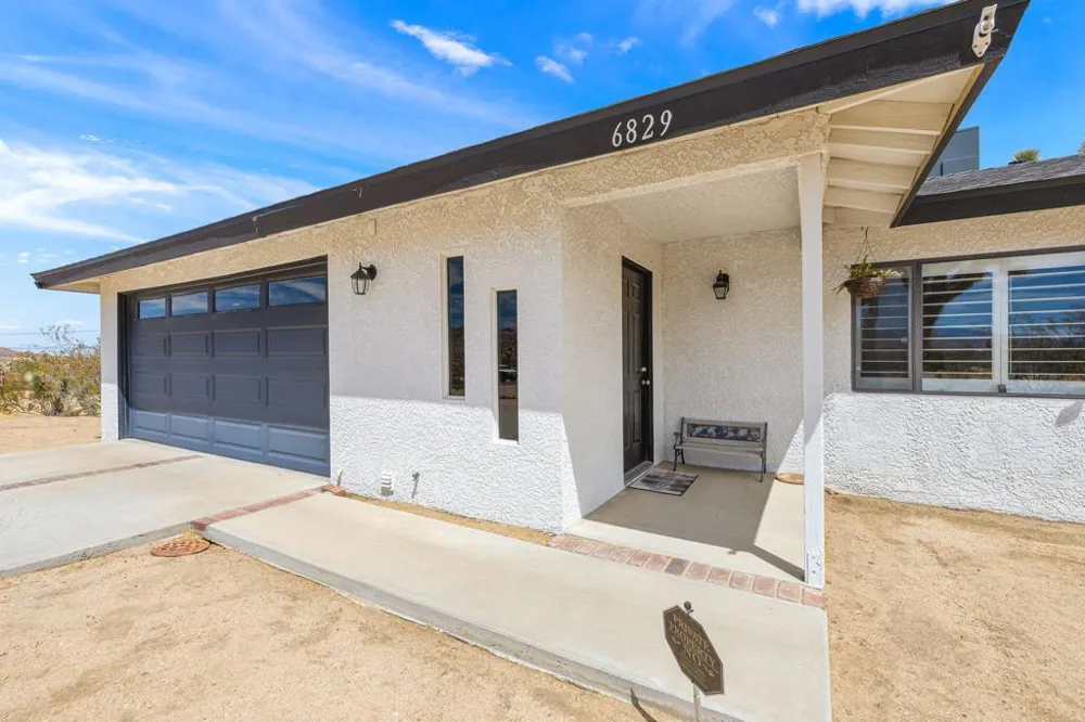 6829 Palisade Way Yucca Valley, CA 92284