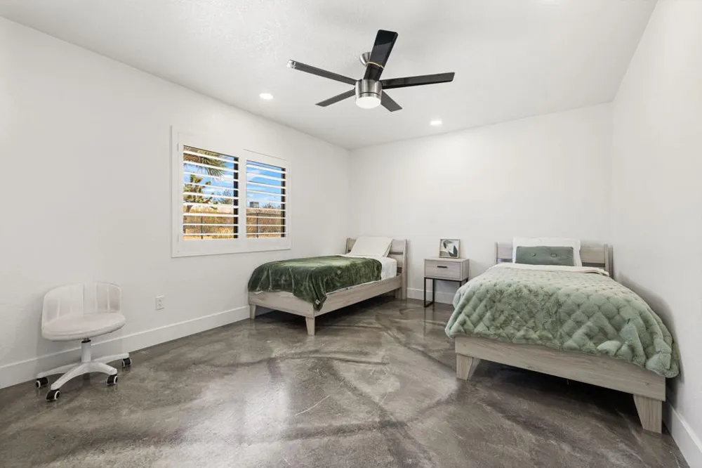 6829 Palisade Way Yucca Valley, CA 92284