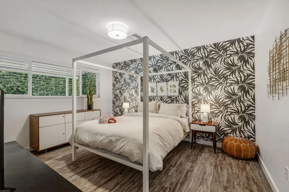 3772 E Camino Parocela Palm Springs, CA 92264