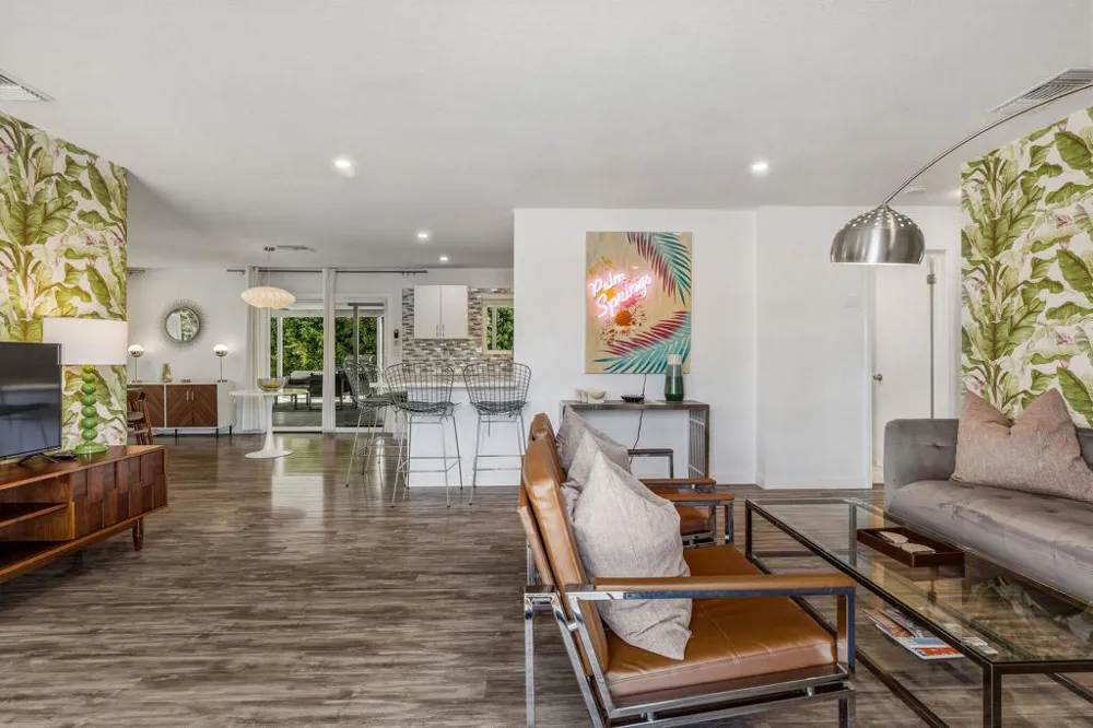 3772 E Camino Parocela Palm Springs, CA 92264