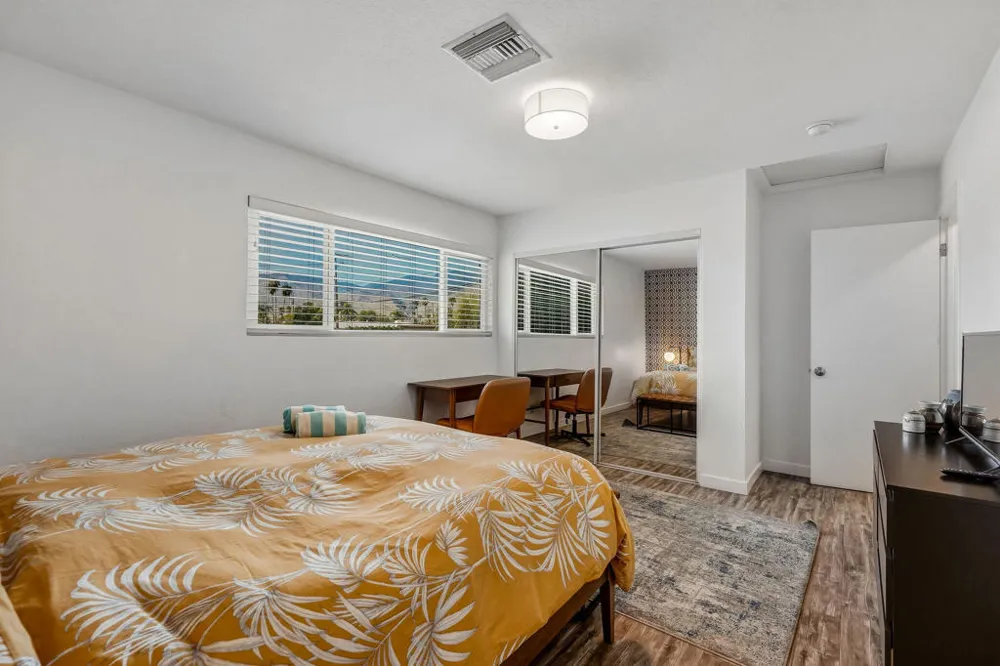 3772 E Camino Parocela Palm Springs, CA 92264