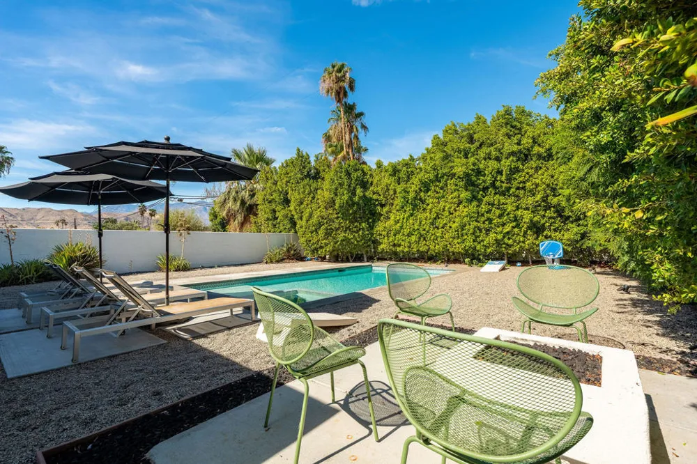3772 E Camino Parocela Palm Springs, CA 92264