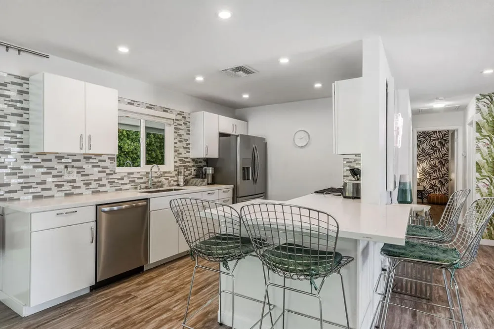 3772 E Camino Parocela Palm Springs, CA 92264
